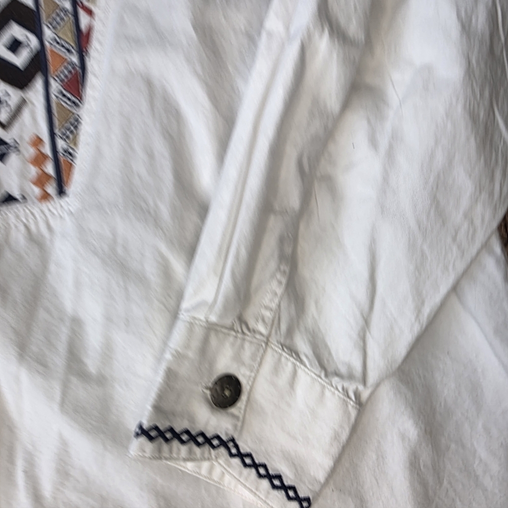 Women's Vintage Western Style Embroidered Button Down Shirt Size Medium - Picture 6 of 11